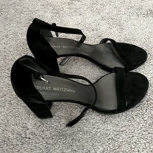 Excellent used condition Nearly Nude Stuart Weitzman heels